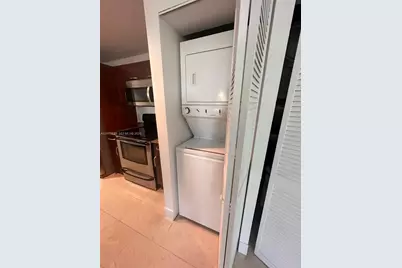 7728 Collins Av #1, Miami Beach, FL 33141 - Photo 6