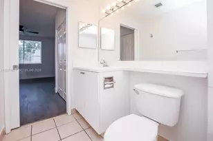 8050 N Nob Hill Rd, Tamarac, FL 33321 - Photo 18