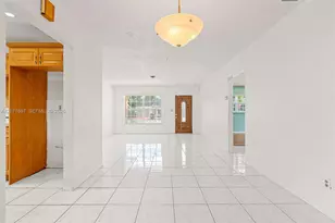 4700 NW 41st Pl, Lauderdale Lakes, FL 33319 - Photo 12