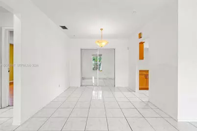 4700 NW 41st Pl, Lauderdale Lakes, FL 33319 - Photo 10
