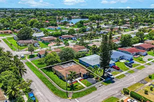 4700 NW 41st Pl, Lauderdale Lakes, FL 33319 - Photo 38
