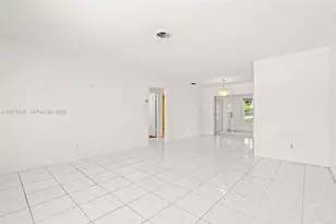 4700 NW 41st Pl, Lauderdale Lakes, FL 33319 - Photo 8