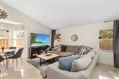 7101 NW 44th Ln, Coconut Creek, FL 33073 - Photo 10