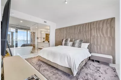 700 NE 24th St #1107, Miami, FL 33137 - Photo 10