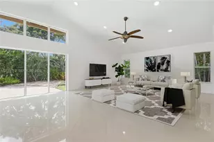 360 NE Coconut Circle, Weston, FL 33326 - Photo 18