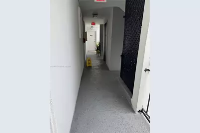 444 SW 4th St #402, Miami, FL 33130 - Photo 20