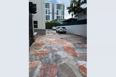 444 SW 4th St #402, Miami, FL 33130 - Photo 24