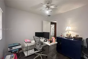 18921 W Oakmont Dr, Hialeah, FL 33015 - Photo 36