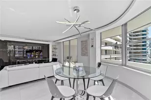 5555 Collins Ave, Miami Beach, FL 33140 - Photo 10