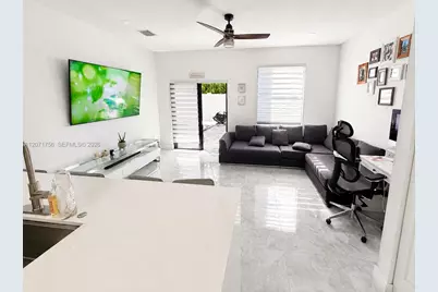 8876 W 35th Way, Hialeah, FL 33018 - Photo 6