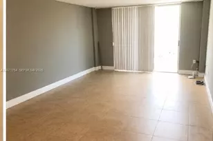 13155 Ixora Ct, North Miami, FL 33181 - Photo 4