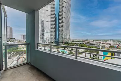 888 Biscayne Blvd #1601, Miami, FL 33132 - Photo 26