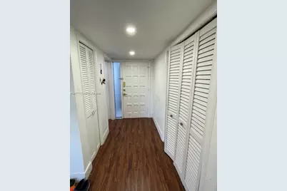 6010 S Falls Cir Dr #000, Lauderhill, FL 33319 - Photo 4