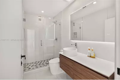 2180 SW 20th St, Miami, FL 33145 - Photo 18