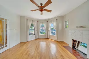 3431 SW 25th St, Miami, FL 33133 - Photo 8