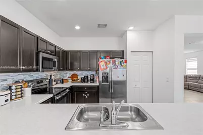 11745 SW 249th Ter, Homestead, FL 33032 - Photo 16