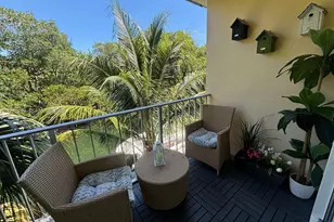1860 Venice Park Dr, North Miami, FL 33181 - Photo 1
