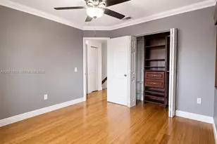 2561 W 60th Pl, Hialeah, FL 33016 - Photo 14