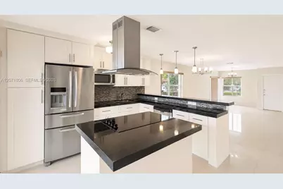 2561 W 60th Pl #102-1, Hialeah, FL 33016 - Photo 1