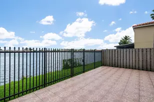 2561 W 60th Pl, Hialeah, FL 33016 - Photo 20