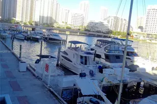 999 Brickell Bay Dr, Miami, FL 33131 - Photo 16