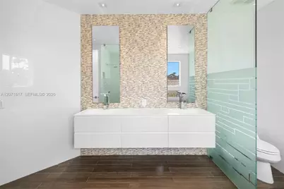 19522 NE 17th Ave, Miami, FL 33179 - Photo 20
