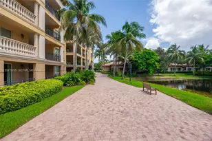 16135 Emerald Estates Dr, Weston, FL 33331 - Photo 52