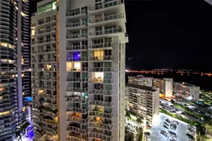170 SE 14th St, Miami, FL 33131 - Photo 2