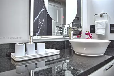 170 SE 14th St #2303, Miami, FL 33131 - Photo 20