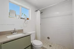 127 NW 74th St, Miami, FL 33150 - Photo 4
