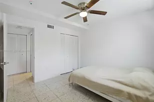 127 NW 74th St, Miami, FL 33150 - Photo 6