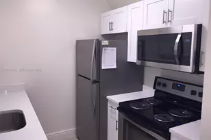 10740 N Kendall Dr, Miami, FL 33176 - Photo 2