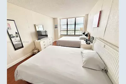 600 Three Islands Blvd #1107, Hallandale Beach, FL 33009 - Photo 8