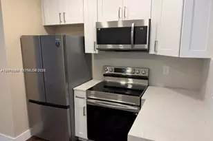 206 NE 1st Ct, Dania Beach, FL 33004 - Photo 12
