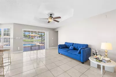 15753 SW 43rd St, Miami, FL 33185 - Photo 10