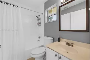 15753 SW 43rd St, Miami, FL 33185 - Photo 24