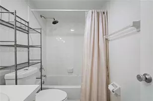 9520 Seagrape Dr, Davie, FL 33324 - Photo 28