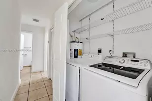 1154 NW 103 St, Miami, FL 33150 - Photo 6
