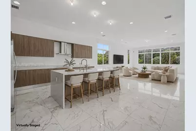 2440 SW 122nd Ter, Davie, FL 33325 - Photo 4