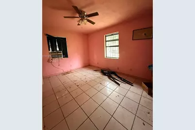 2911 NW 161st St, Miami Gardens, FL 33054 - Photo 8