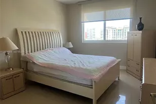 300 Bayview Dr, Sunny Isles Beach, FL 33160 - Photo 24