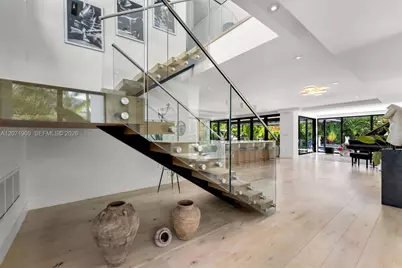 795 Lakeview Dr, Miami Beach, FL 33140 - Photo 4