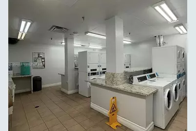 850 N Miami Ave #W-2205, Miami, FL 33136 - Photo 8