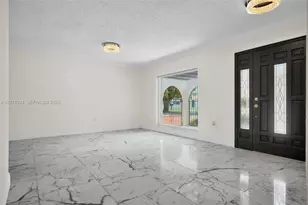 9031 SW 11th St, Miami, FL 33174 - Photo 6