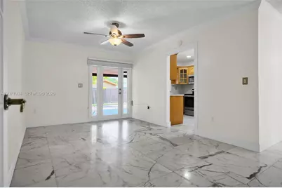 9031 SW 11th St, Miami, FL 33174 - Photo 14