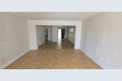 2230 Service Rd, Opa-Locka, FL 33054 - Photo 10