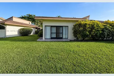 8142 Silver Palm Ct #17, Tamarac, FL 33321 - Photo 6