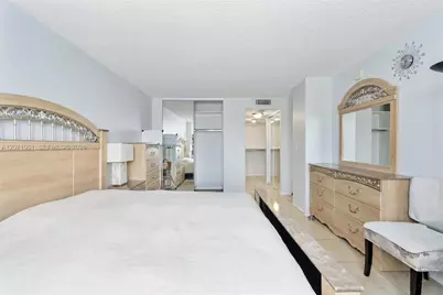 250 174th St #2211, Sunny Isles Beach, FL 33160 - Photo 8
