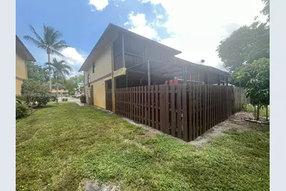 1133 NE 210th Ter, Miami, FL 33179 - Photo 32