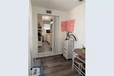 2027 NW 1st Ter #R, Miami, FL 33125 - Photo 6